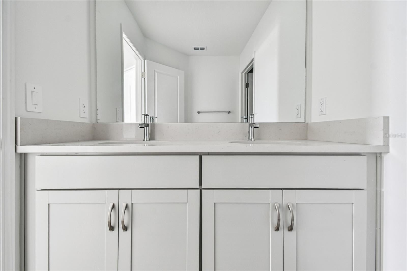 Image 21 of 31 For 9110 Optimist Way