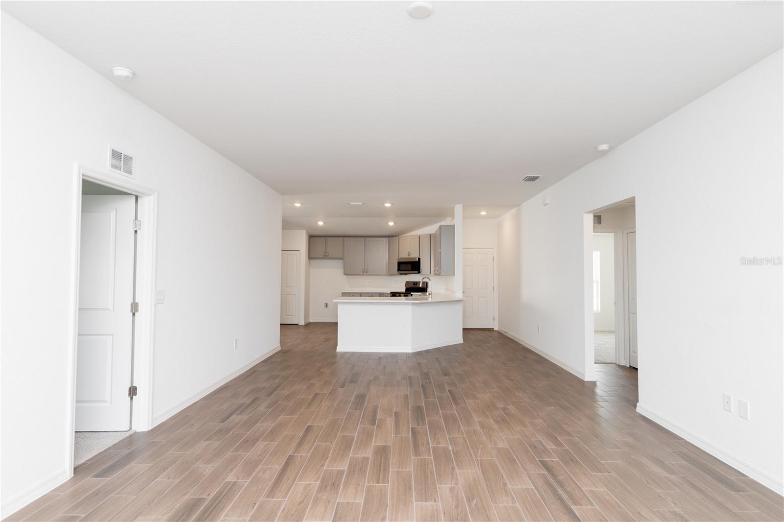 Image 7 of 20 For 213 Harper Estates Circle