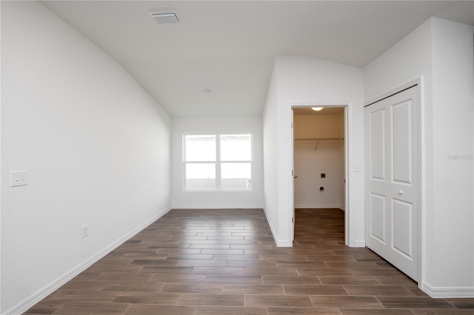 Image 8 of 20 For 213 Harper Estates Circle