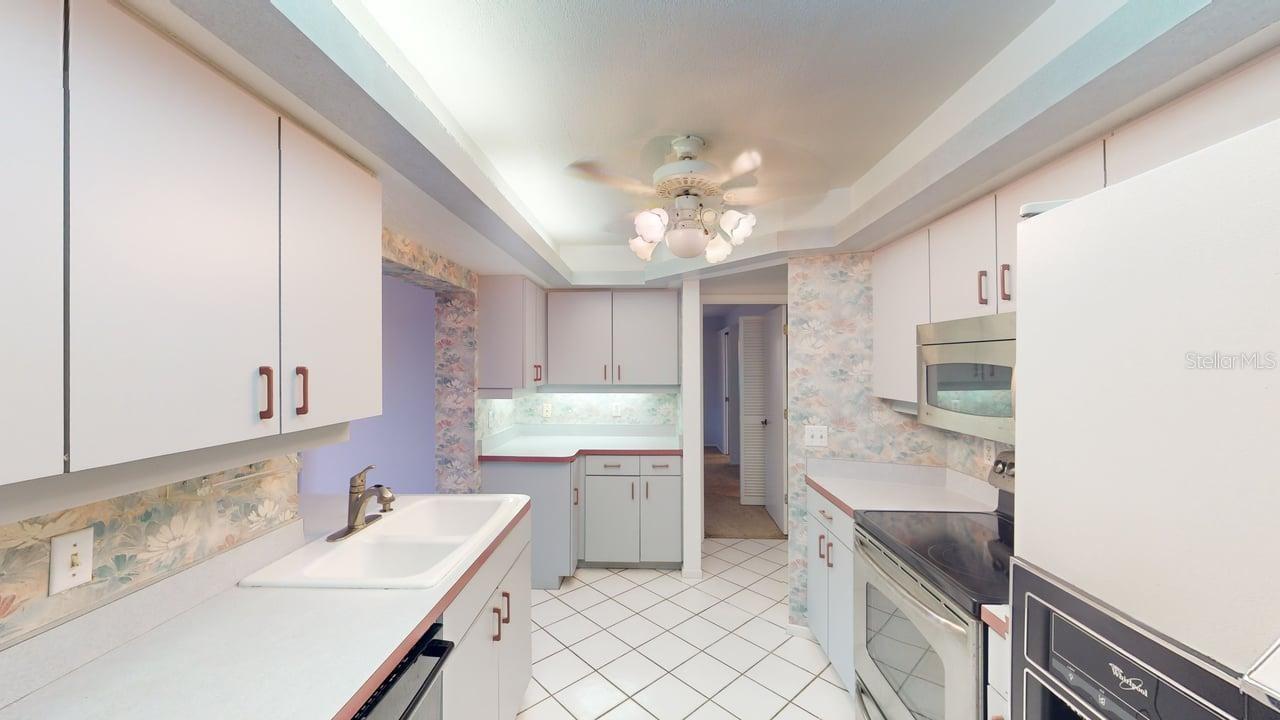 Image 16 of 56 For 2275 Pine View Circle