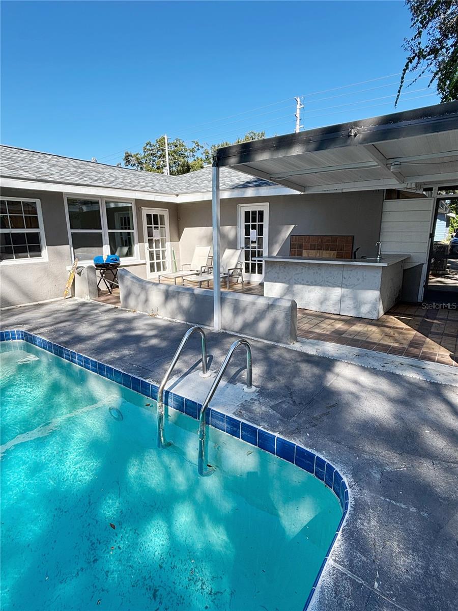 Image 42 of 42 For 909 Hart Street