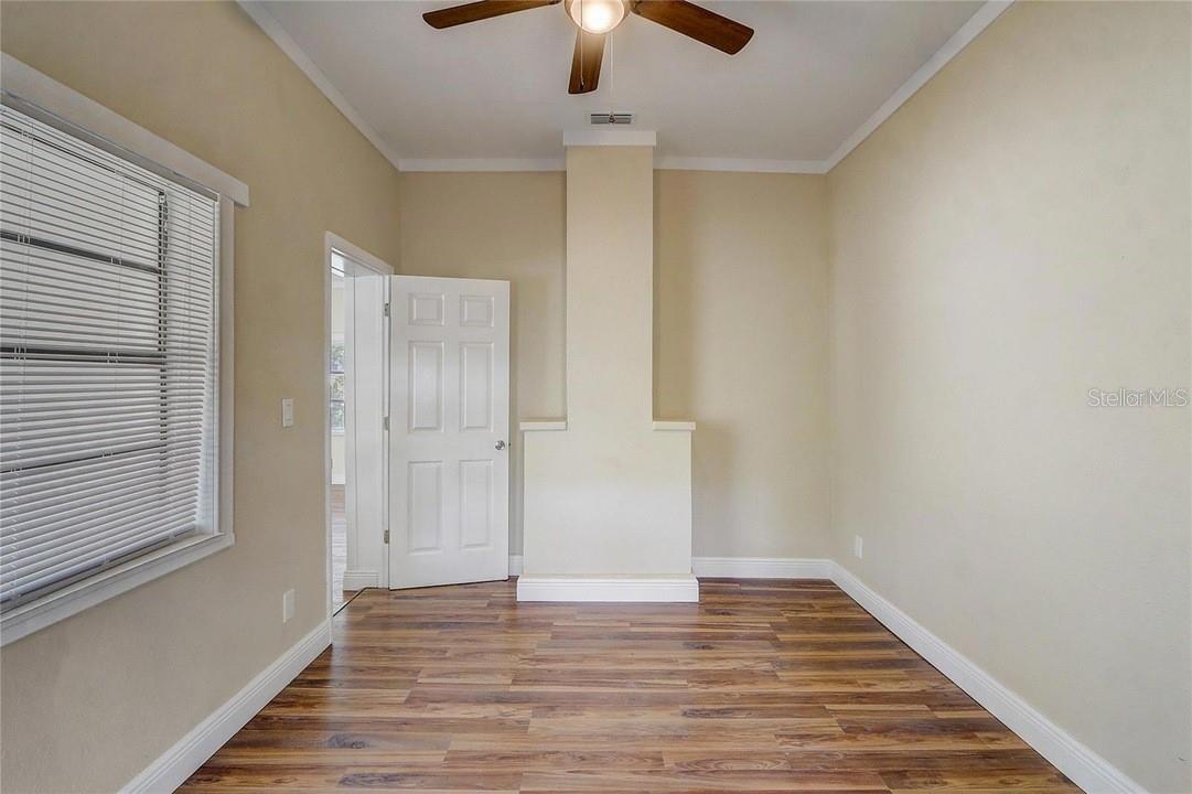 Image 15 of 24 For 246 Oak Avenue