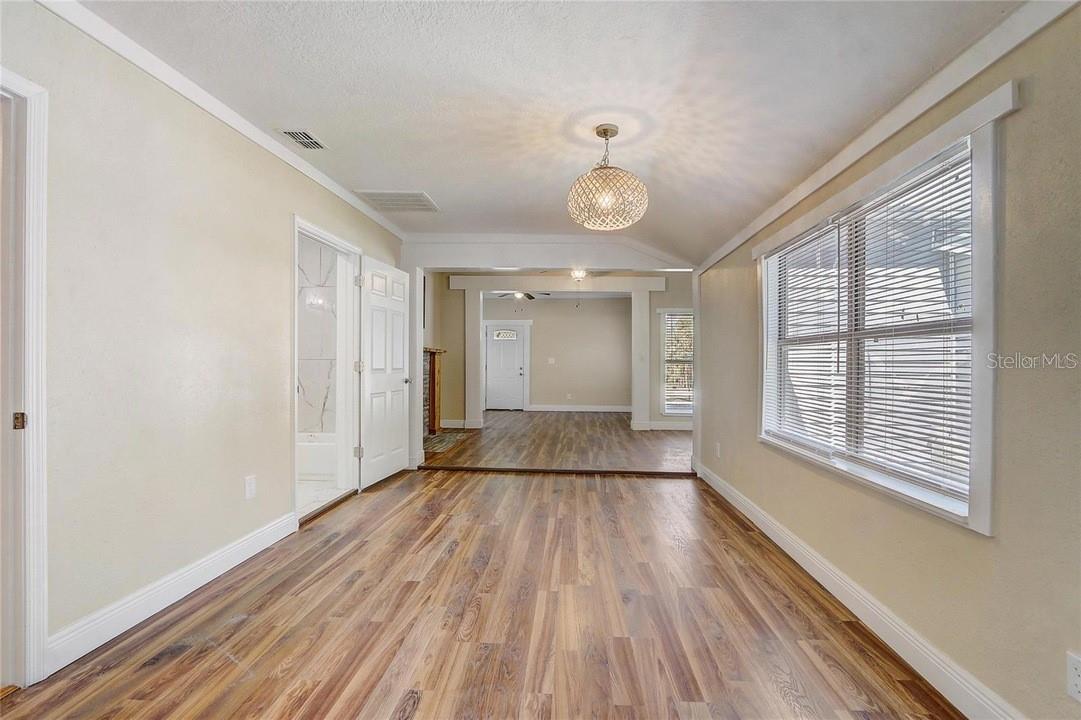 Image 9 of 24 For 246 Oak Avenue