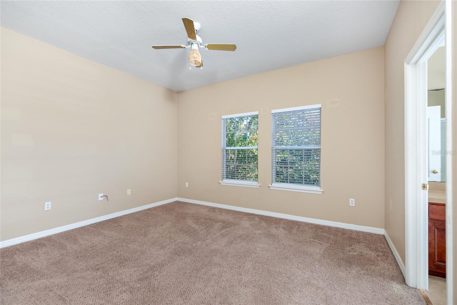 Image 14 of 27 For 7132 Red Lantern Drive 198