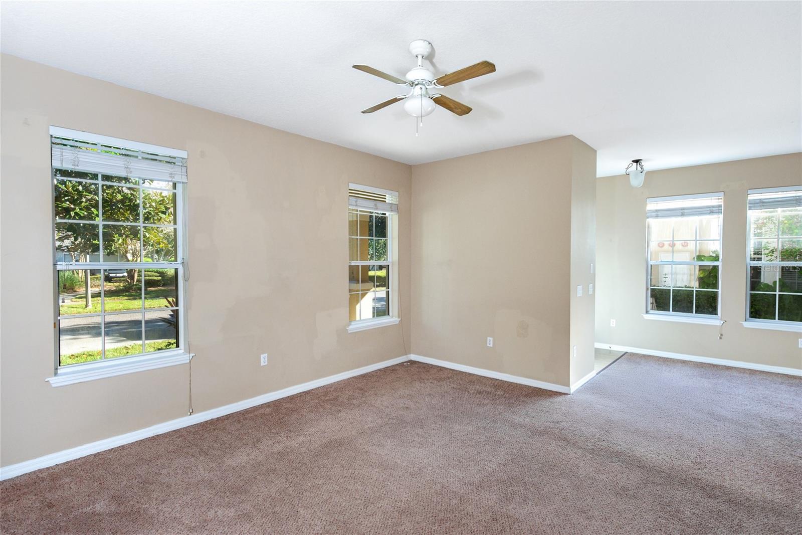 Image 7 of 27 For 7132 Red Lantern Drive 198