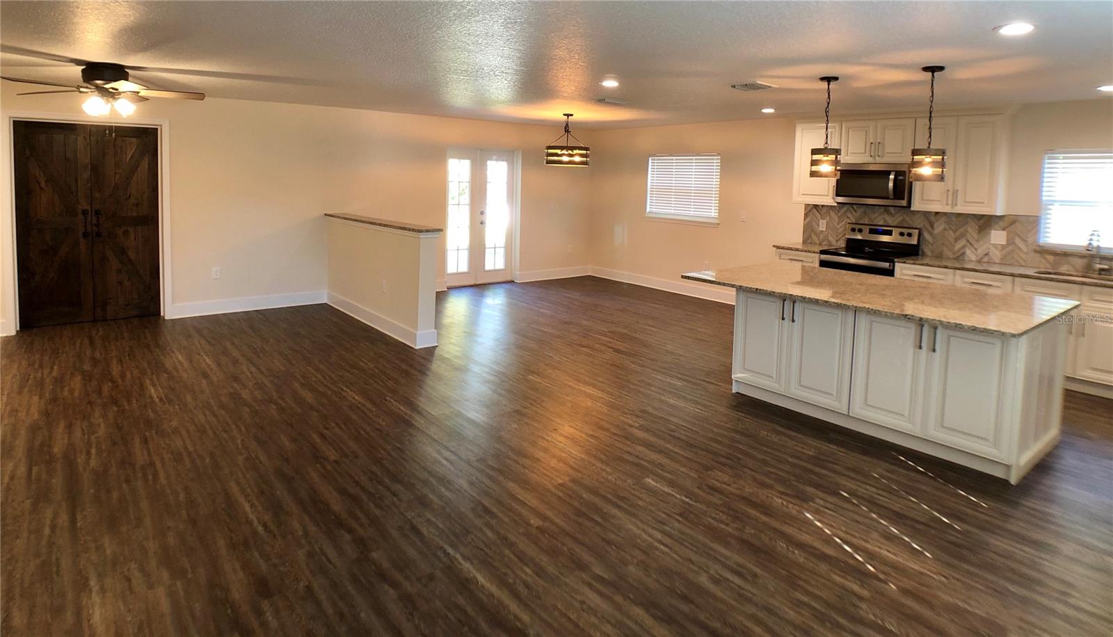 Image 2 of 11 For 102 Driftwood Lane