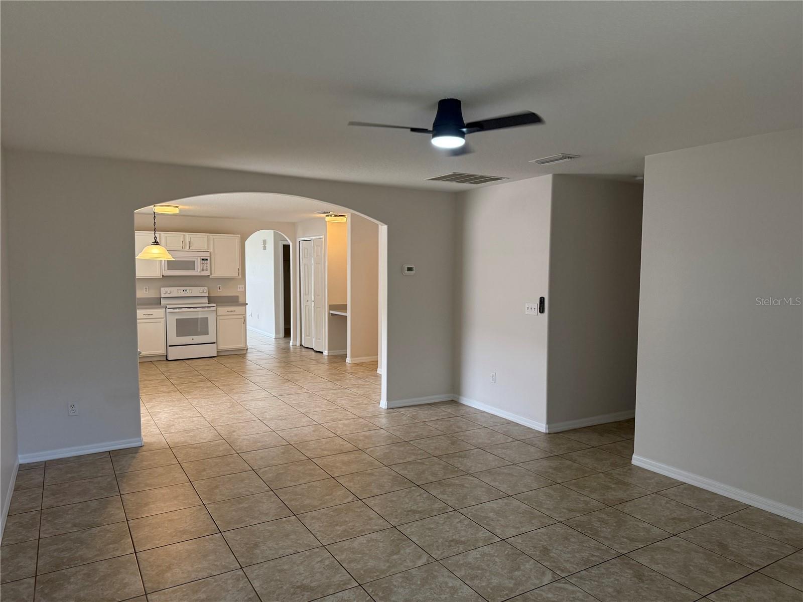 Image 15 of 24 For 122 Brightview Drive