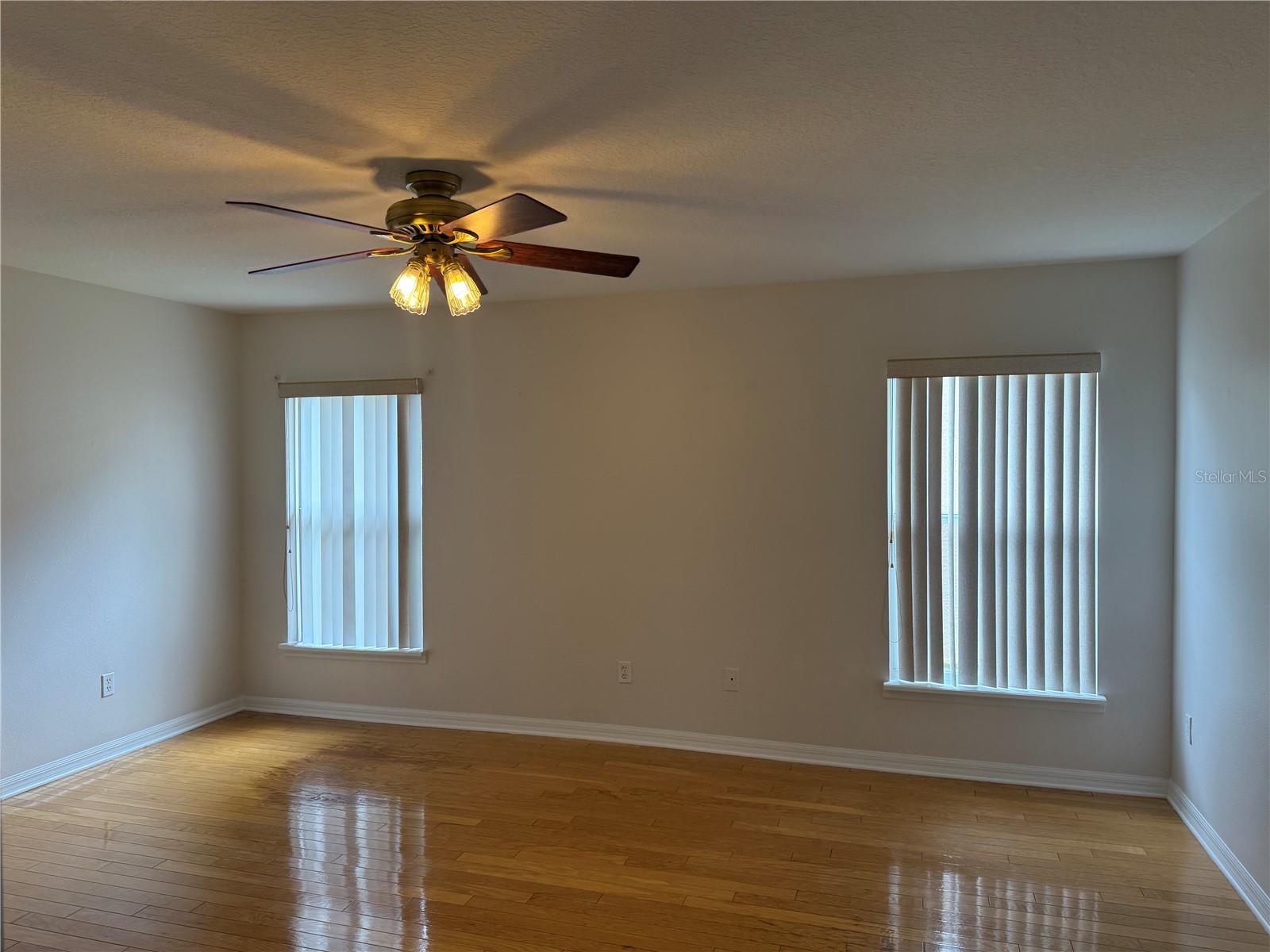 Image 9 of 24 For 122 Brightview Drive