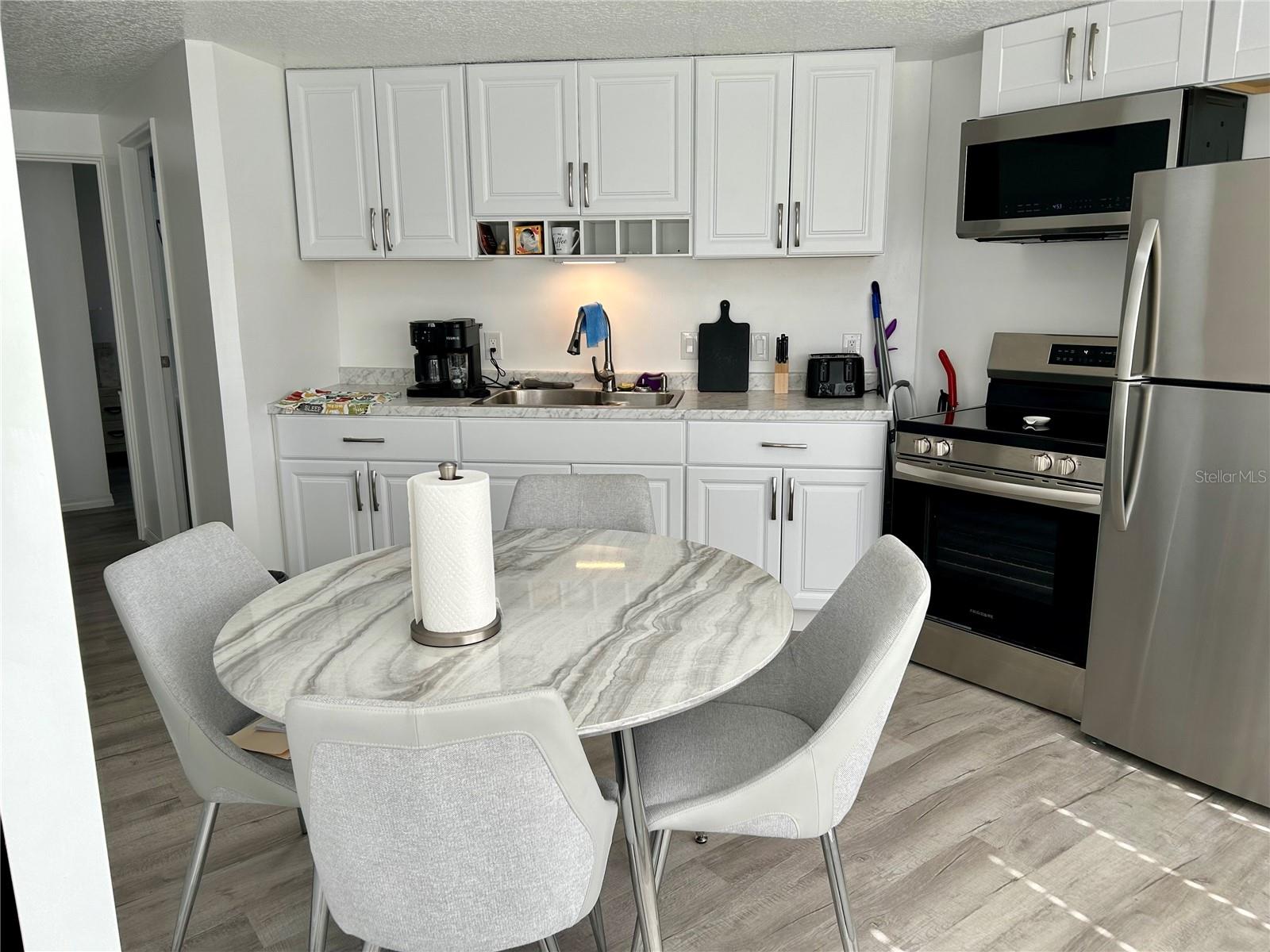 Image 2 of 26 For 23917 Deer Road