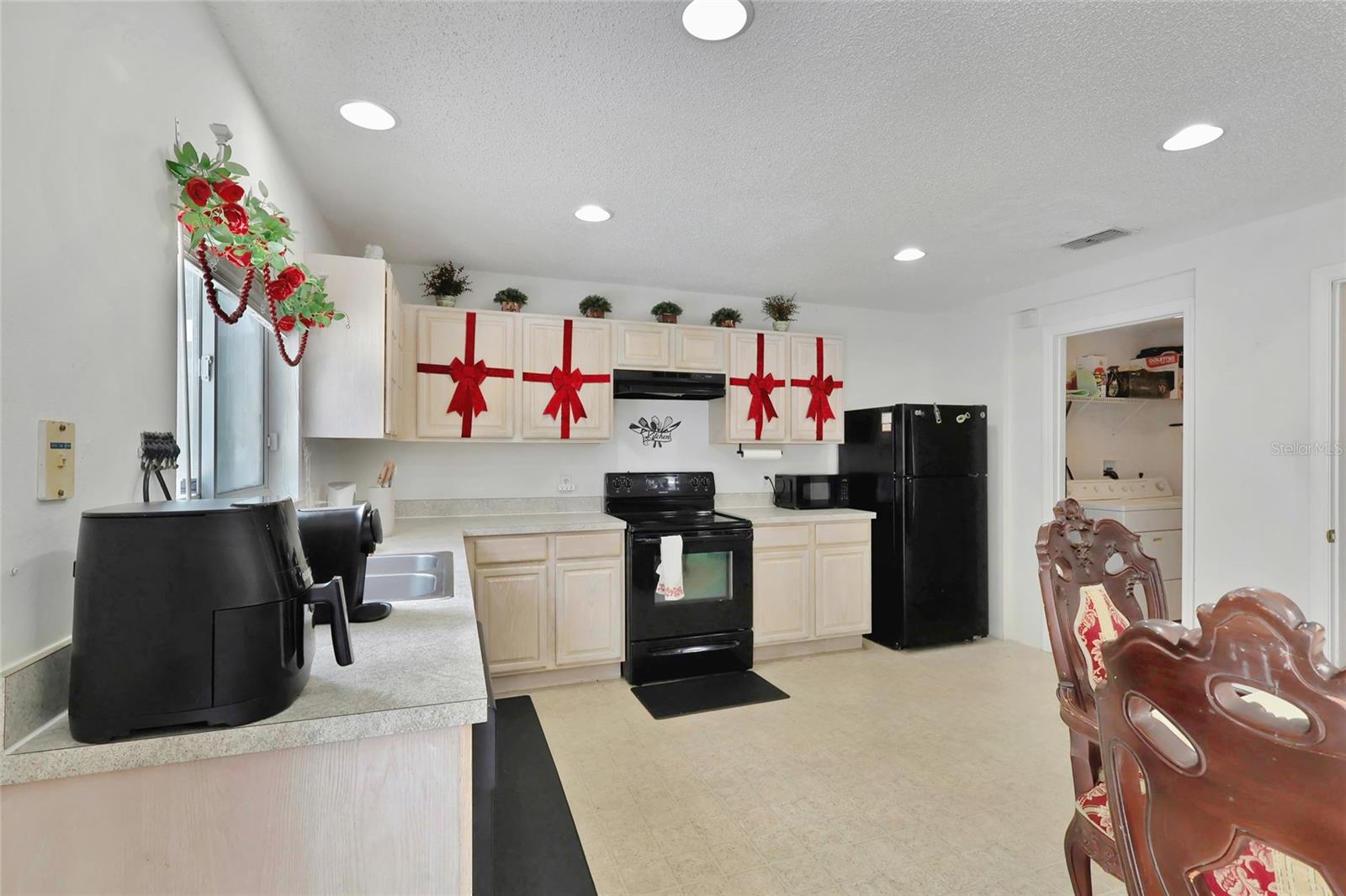 Image 33 of 60 For 16816 Rising Star Drive