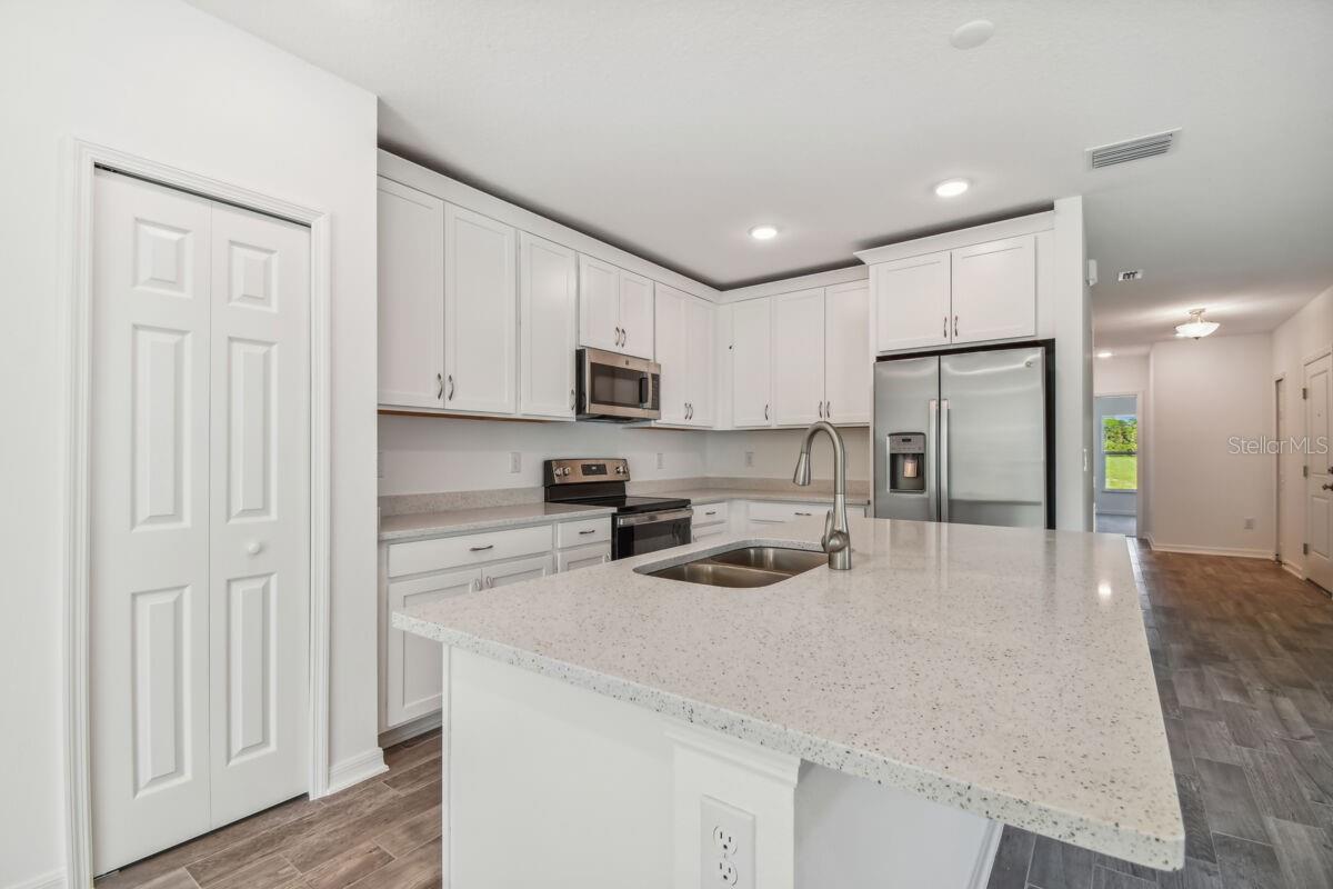 Image 3 of 11 For 1472 Sunset Preserve Way