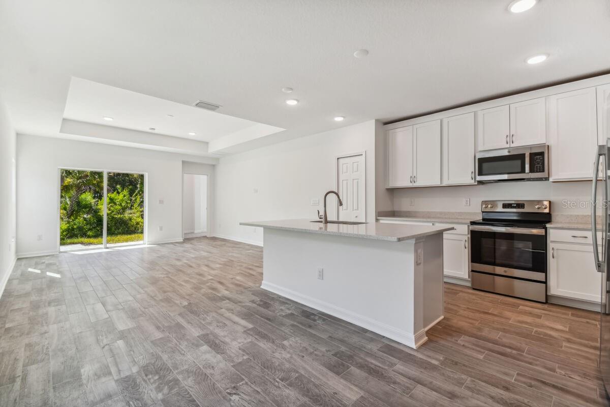 Image 4 of 11 For 1472 Sunset Preserve Way