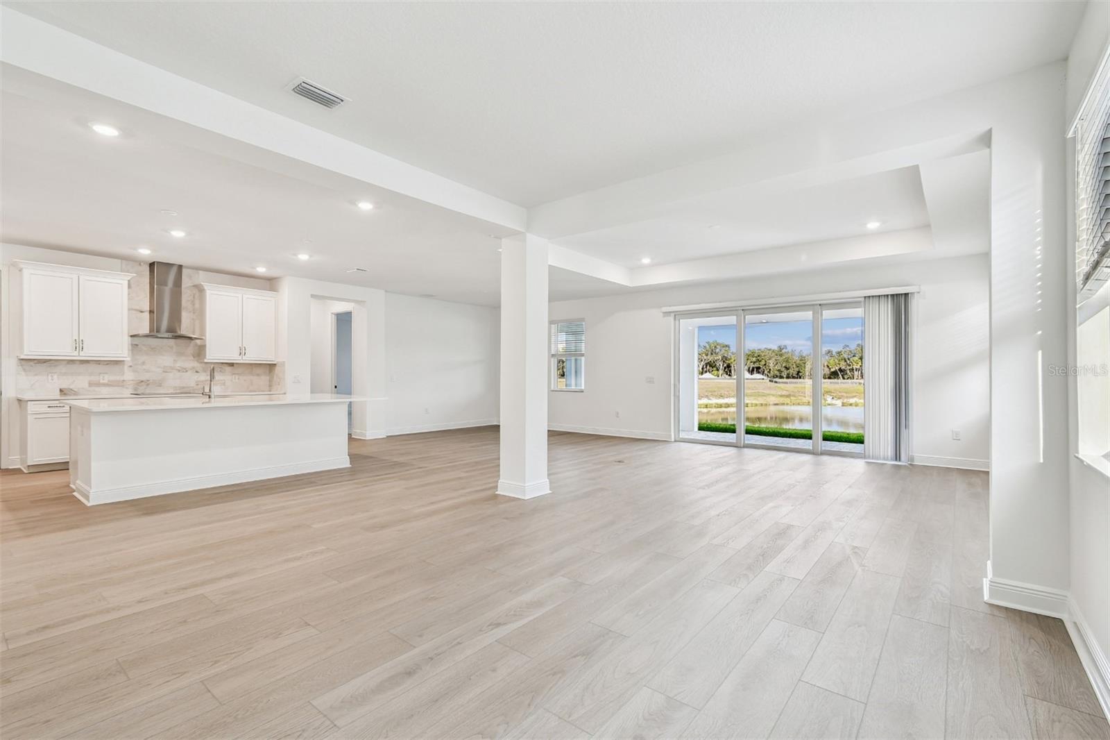 Image 11 of 41 For 3678 142nd Terrace E