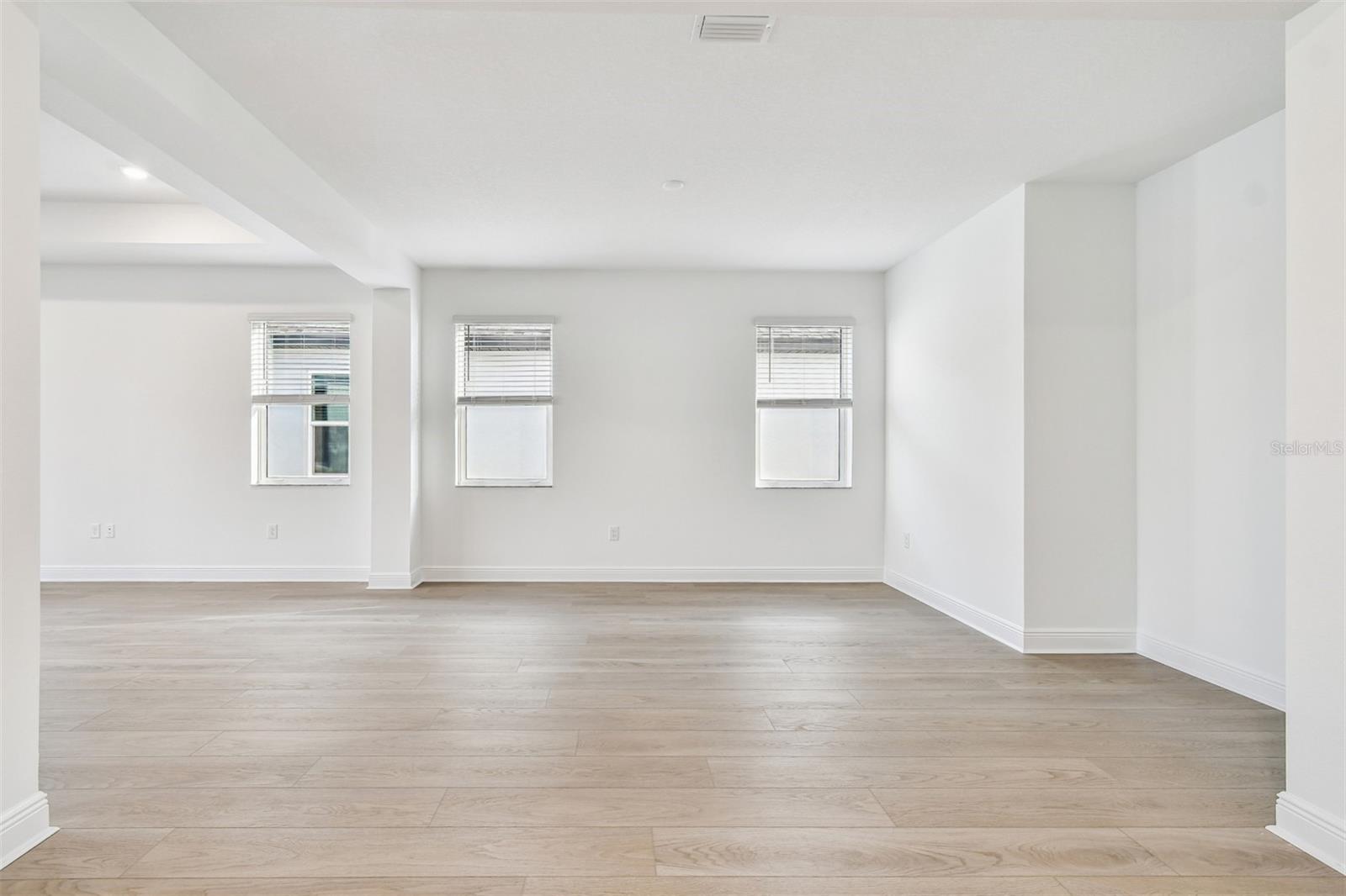 Image 15 of 41 For 3678 142nd Terrace E