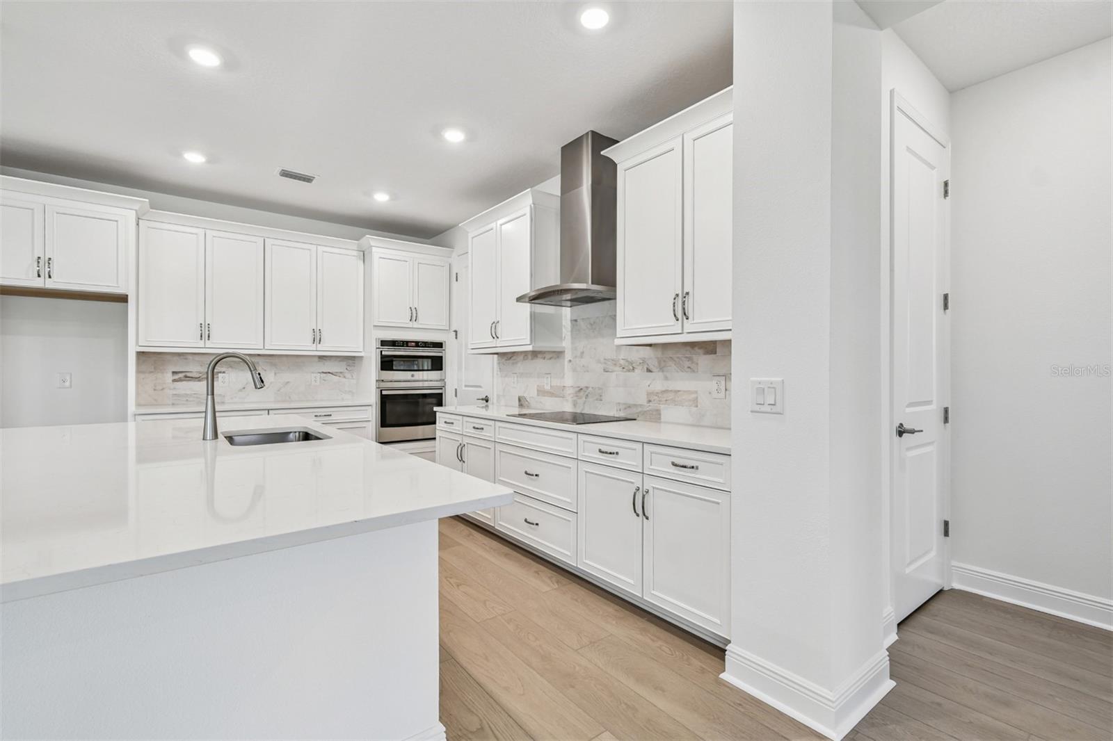 Image 9 of 41 For 3678 142nd Terrace E