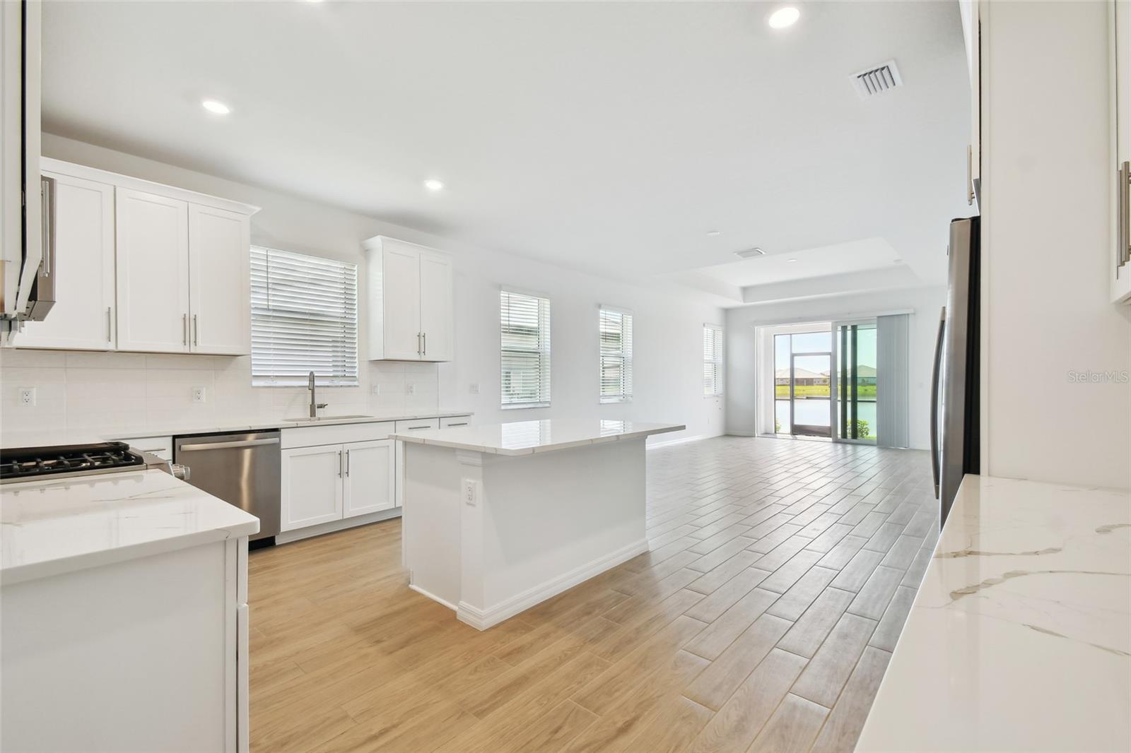 Image 10 of 44 For 18071 Cherished Loop