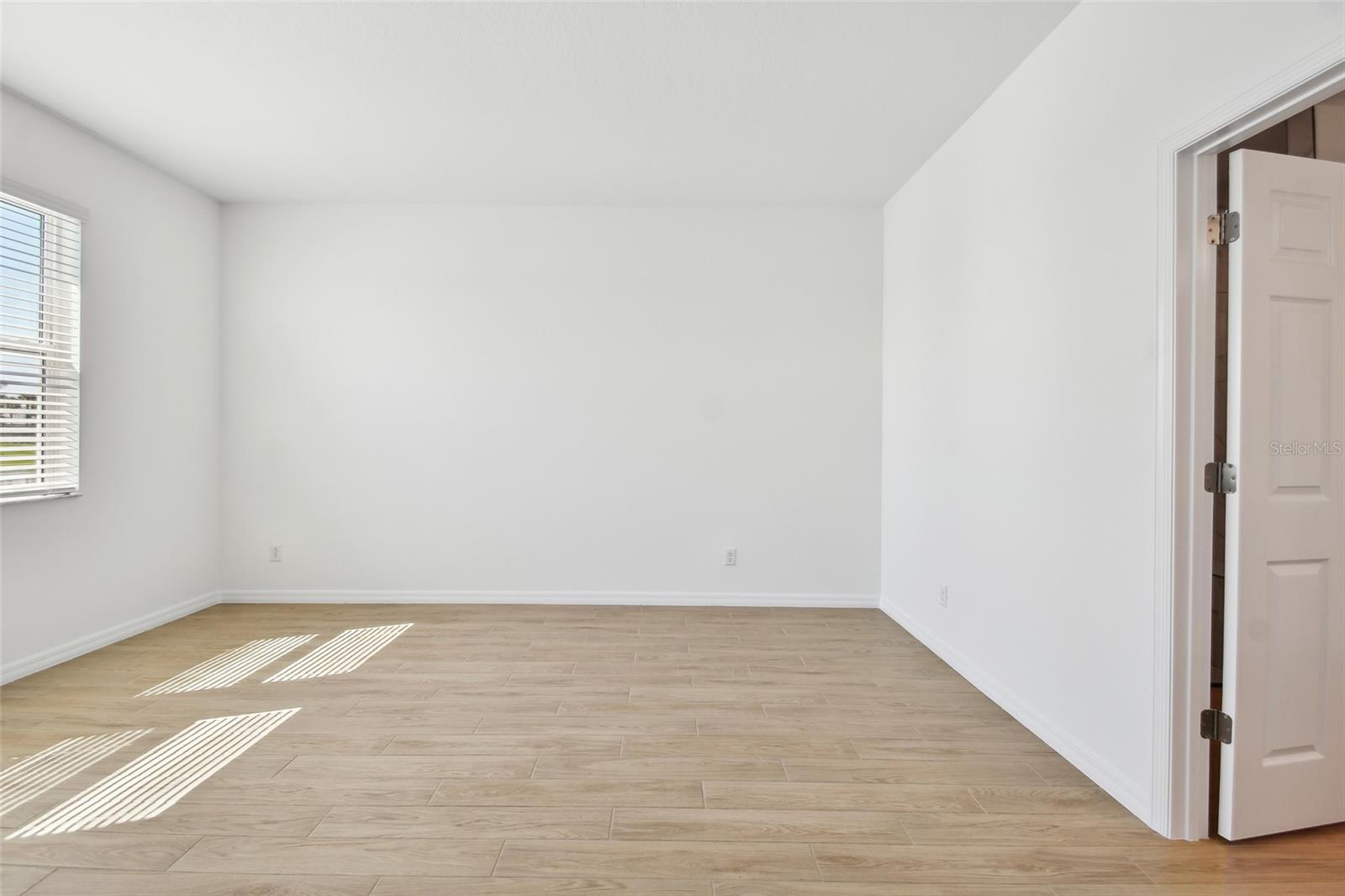 Image 19 of 44 For 18071 Cherished Loop