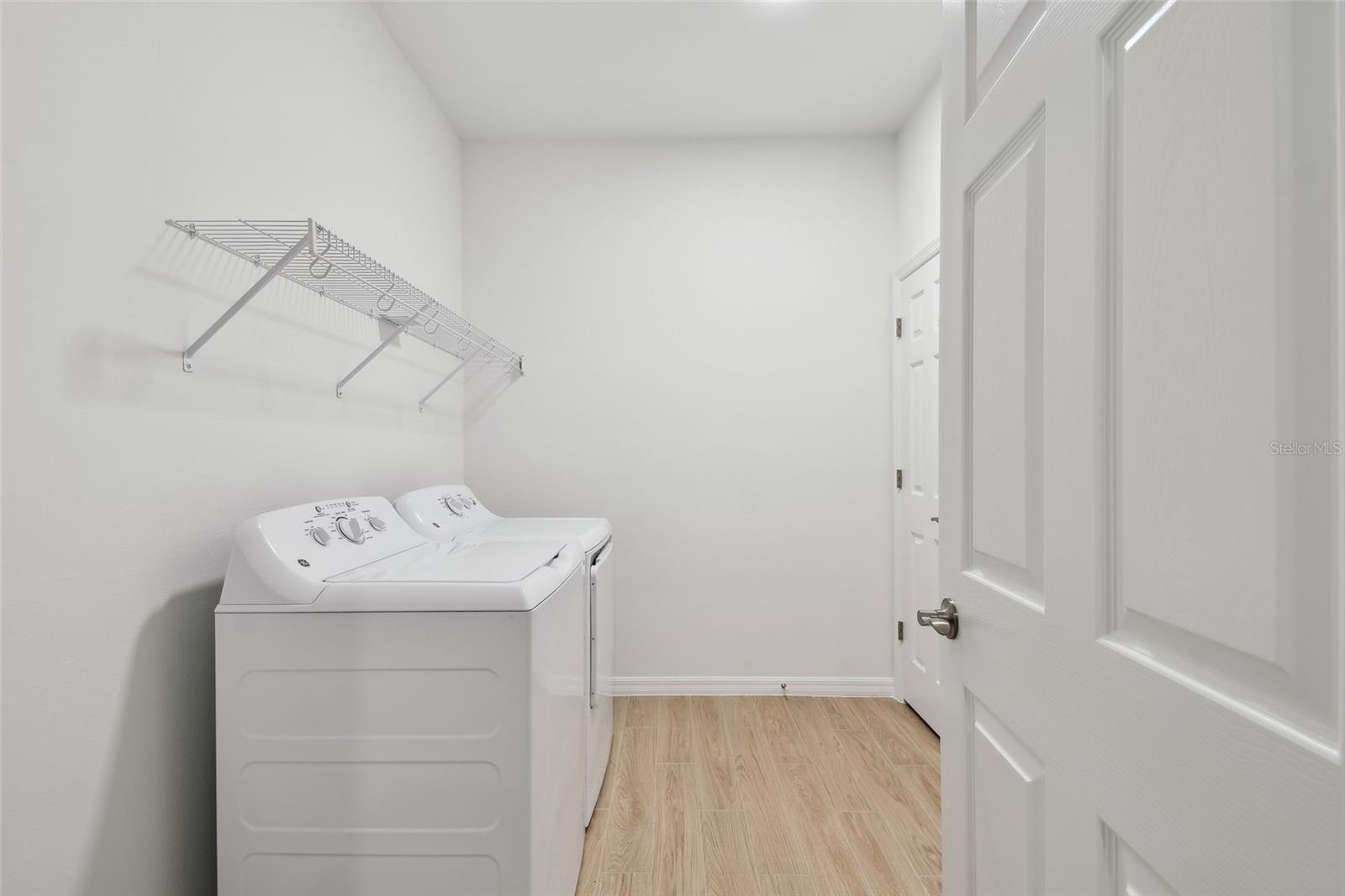 Image 21 of 44 For 18071 Cherished Loop