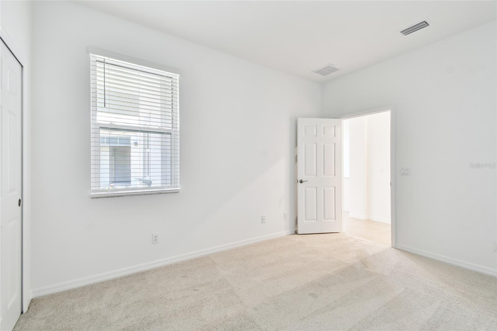 Image 22 of 44 For 18071 Cherished Loop