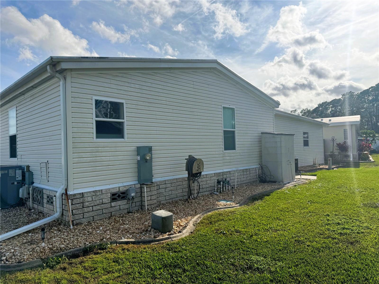 Image 11 of 65 For 107 Hibiscus Way