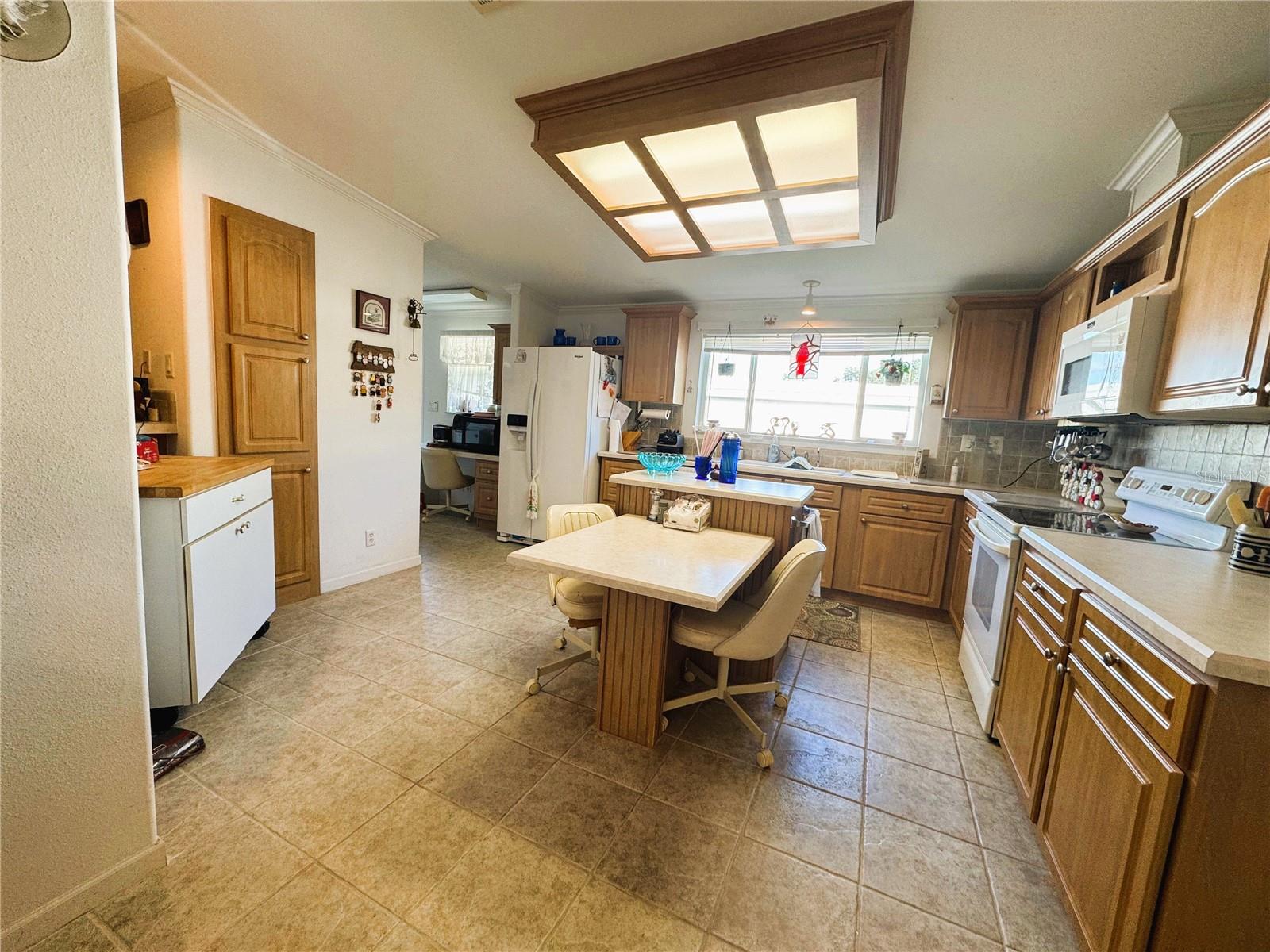 Image 18 of 65 For 107 Hibiscus Way