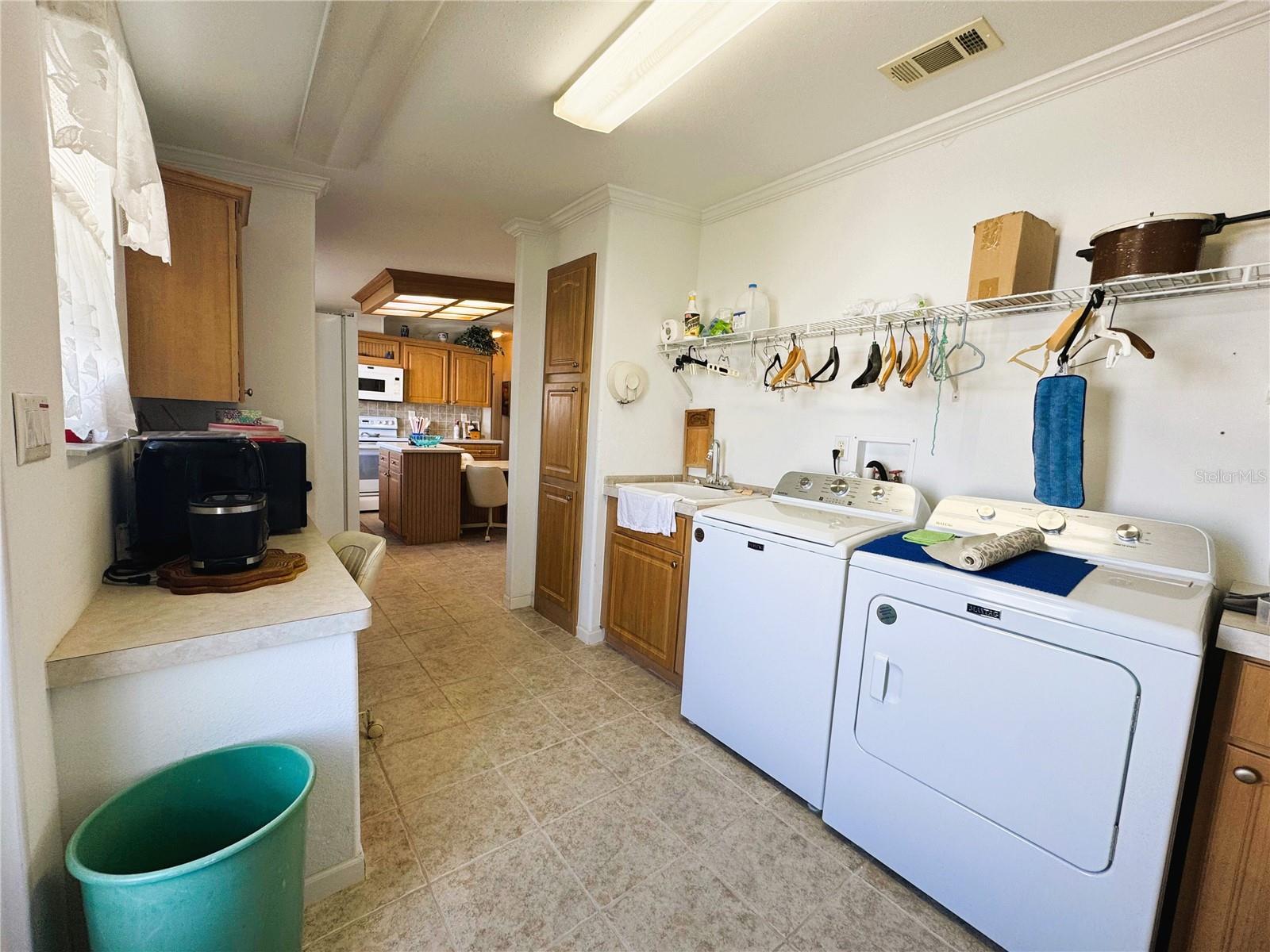 Image 27 of 65 For 107 Hibiscus Way