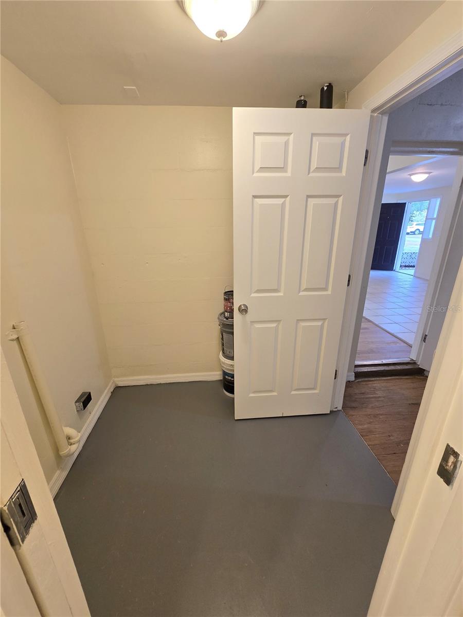 Image 16 of 29 For 4725 Blossom Drive