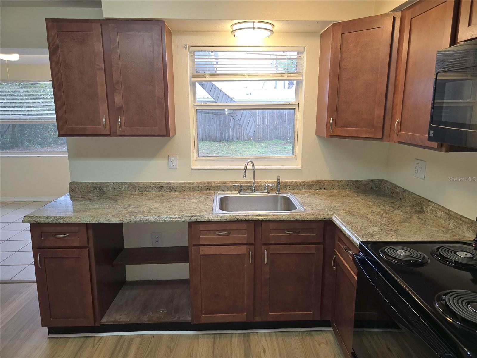 Image 20 of 29 For 4725 Blossom Drive