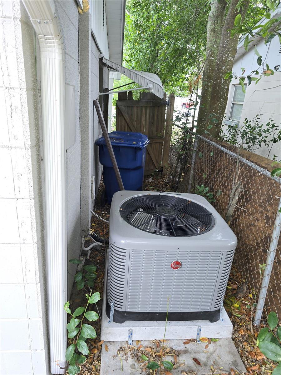 Image 25 of 29 For 4725 Blossom Drive