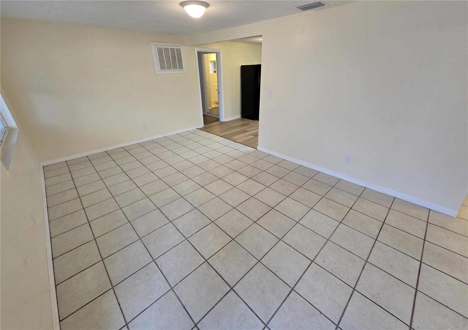 Image 4 of 29 For 4725 Blossom Drive