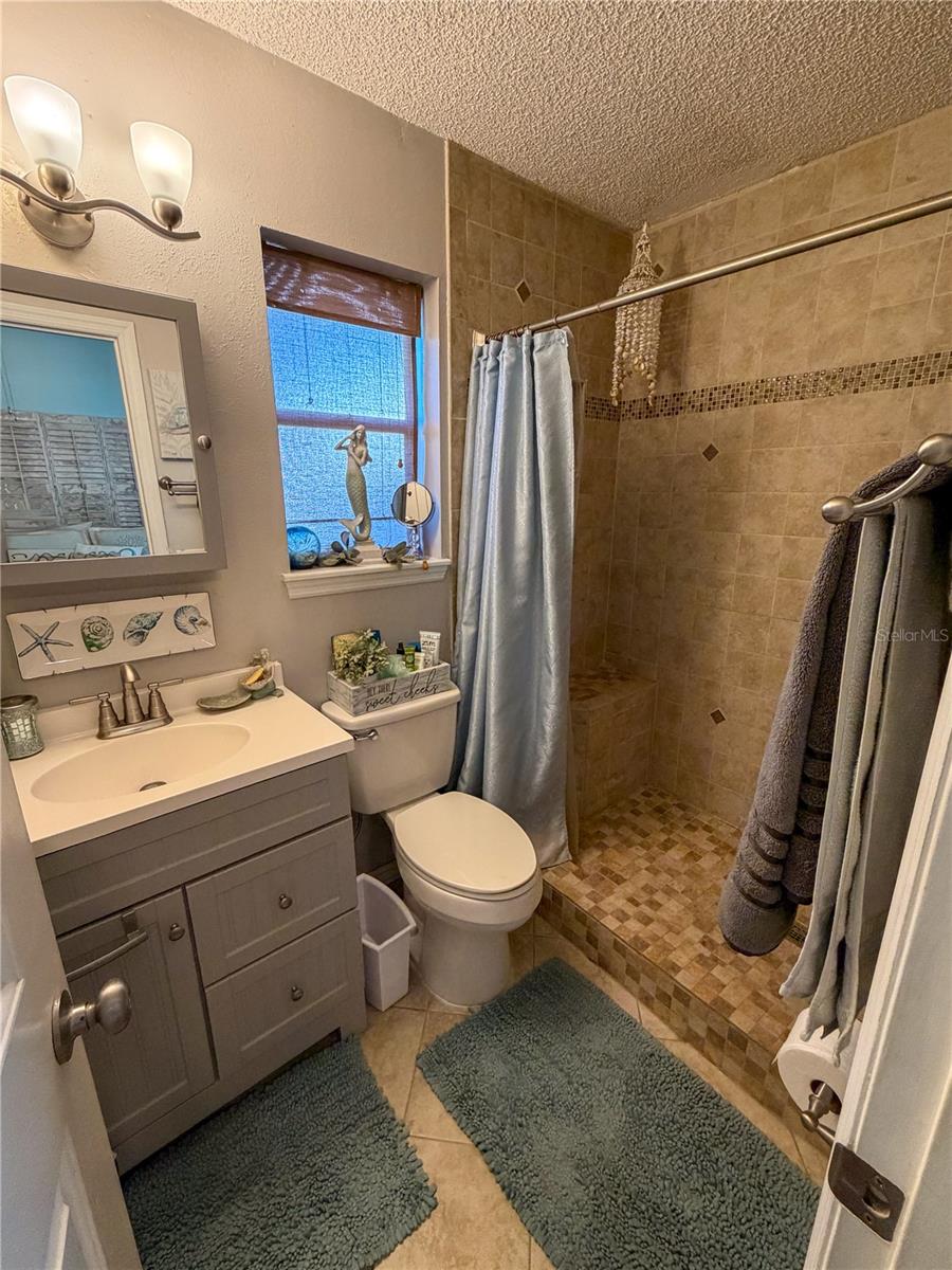 Image 16 of 24 For 1580 Dorset Drive