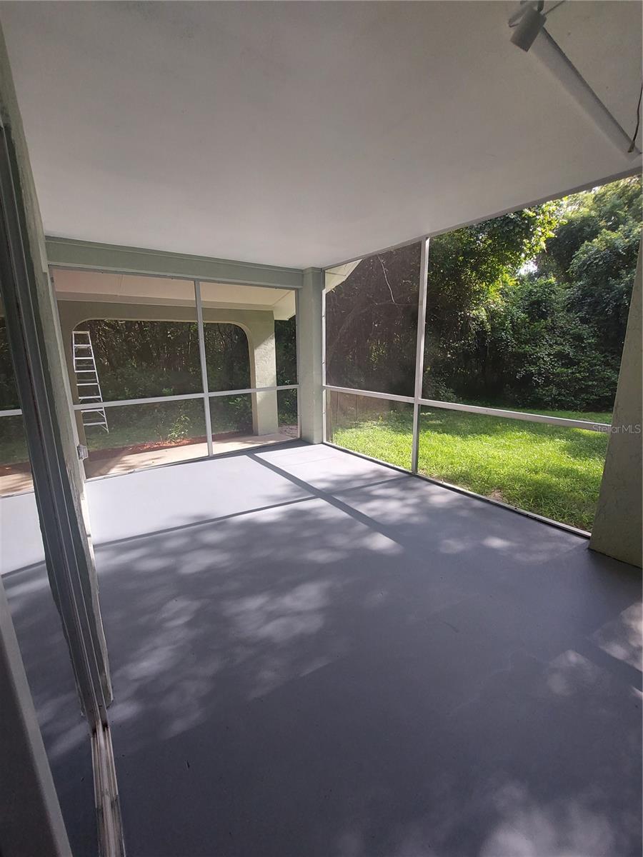 Image 20 of 41 For 253 Blue Lake Avenue