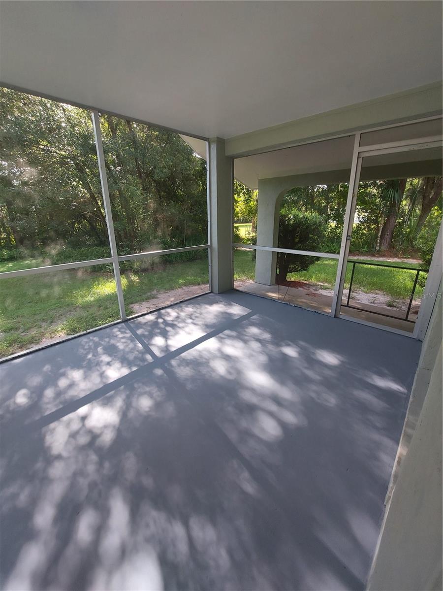 Image 21 of 41 For 253 Blue Lake Avenue