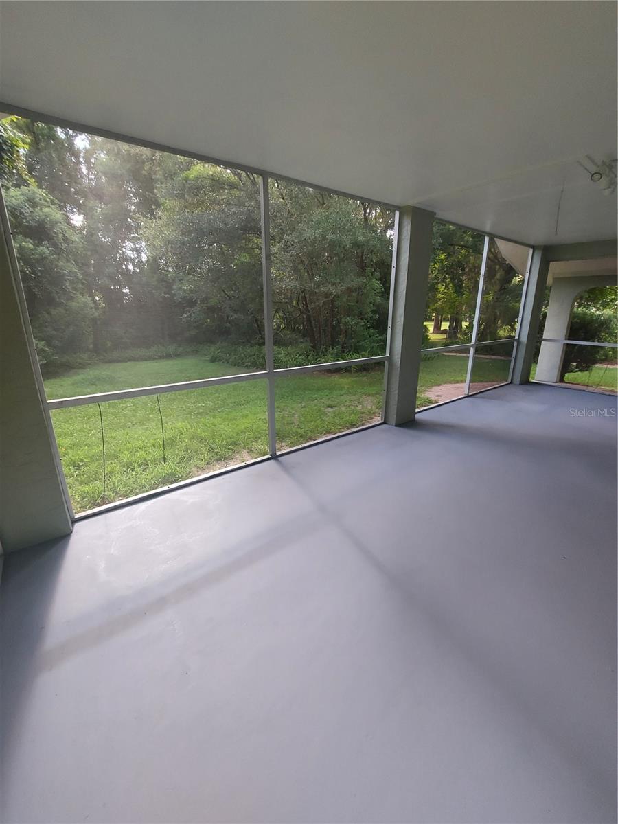 Image 23 of 41 For 253 Blue Lake Avenue