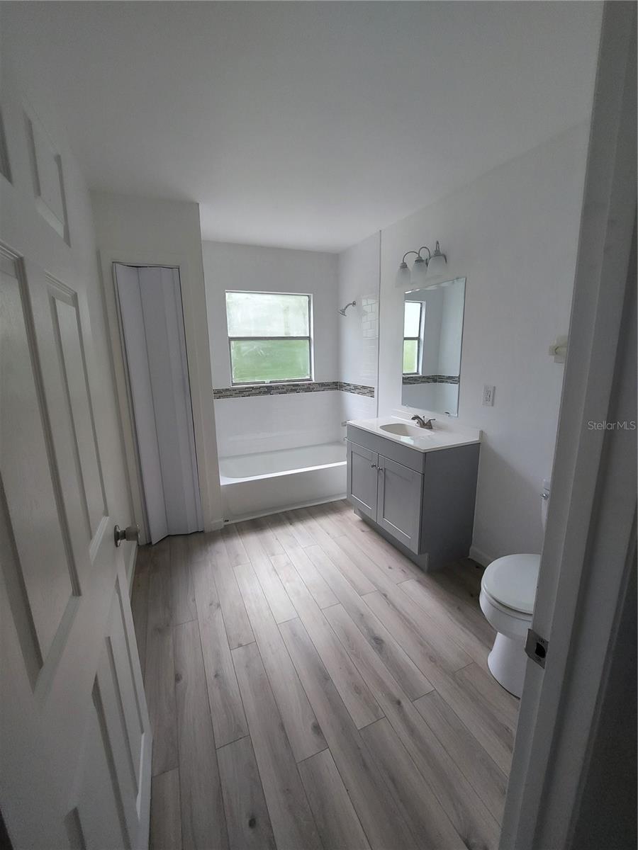 Image 30 of 41 For 253 Blue Lake Avenue