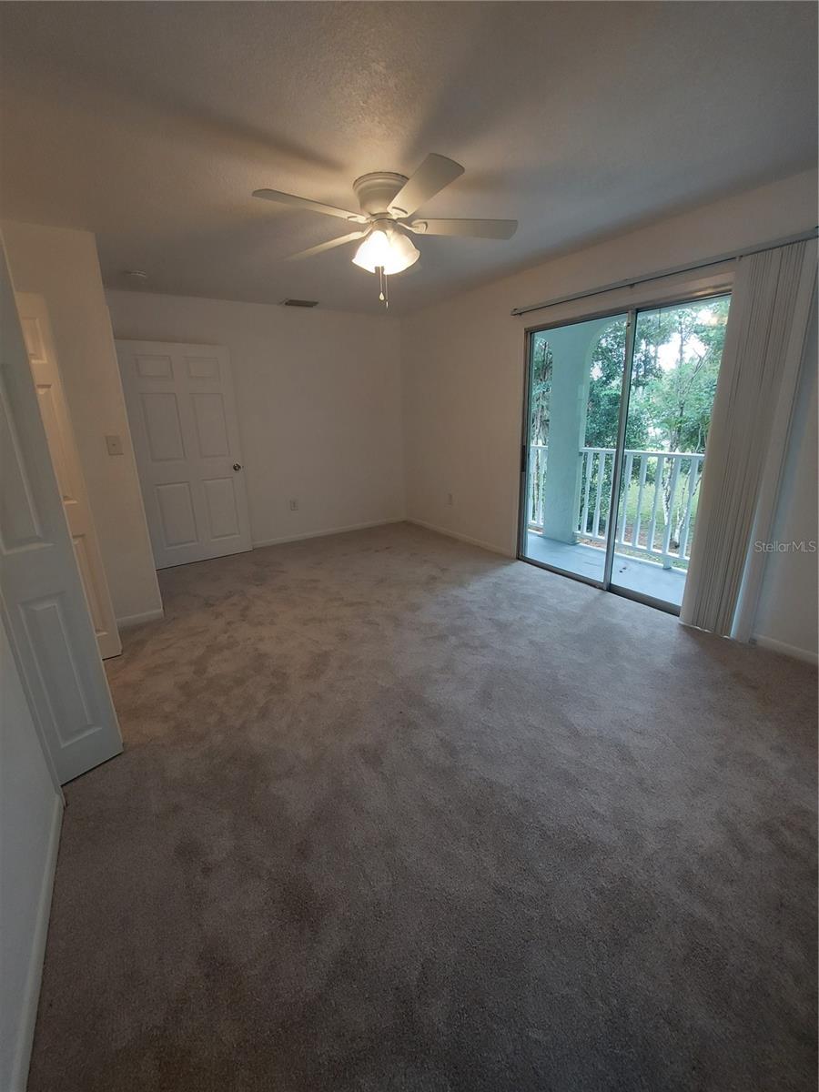 Image 37 of 41 For 253 Blue Lake Avenue