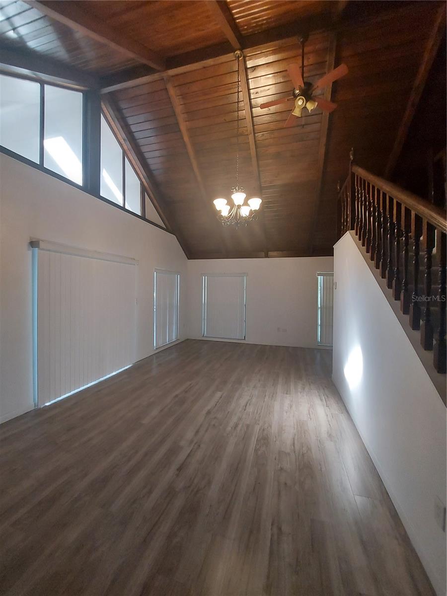 Image 7 of 41 For 253 Blue Lake Avenue