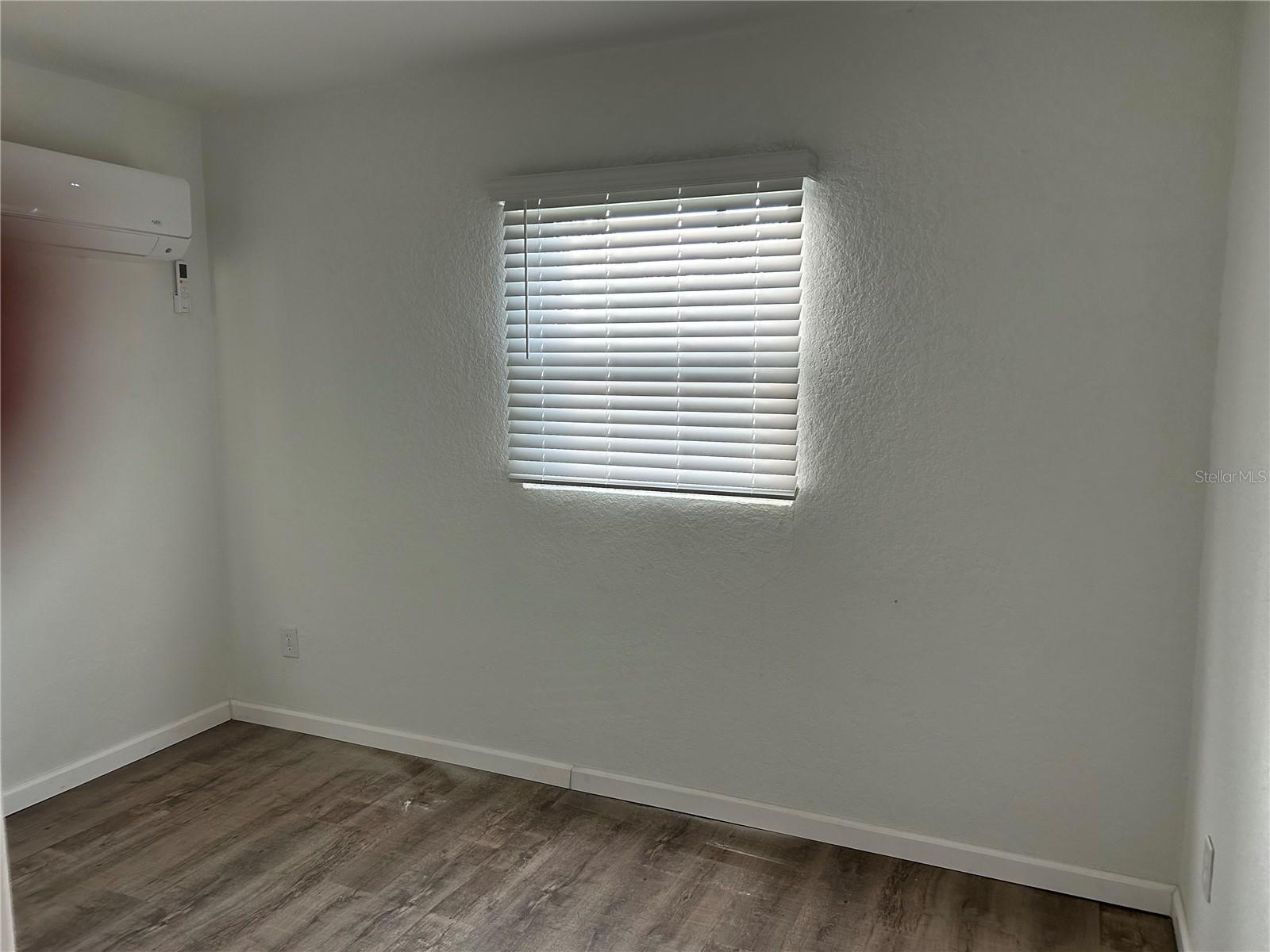 Image 5 of 12 For 21828 Virginia Drive