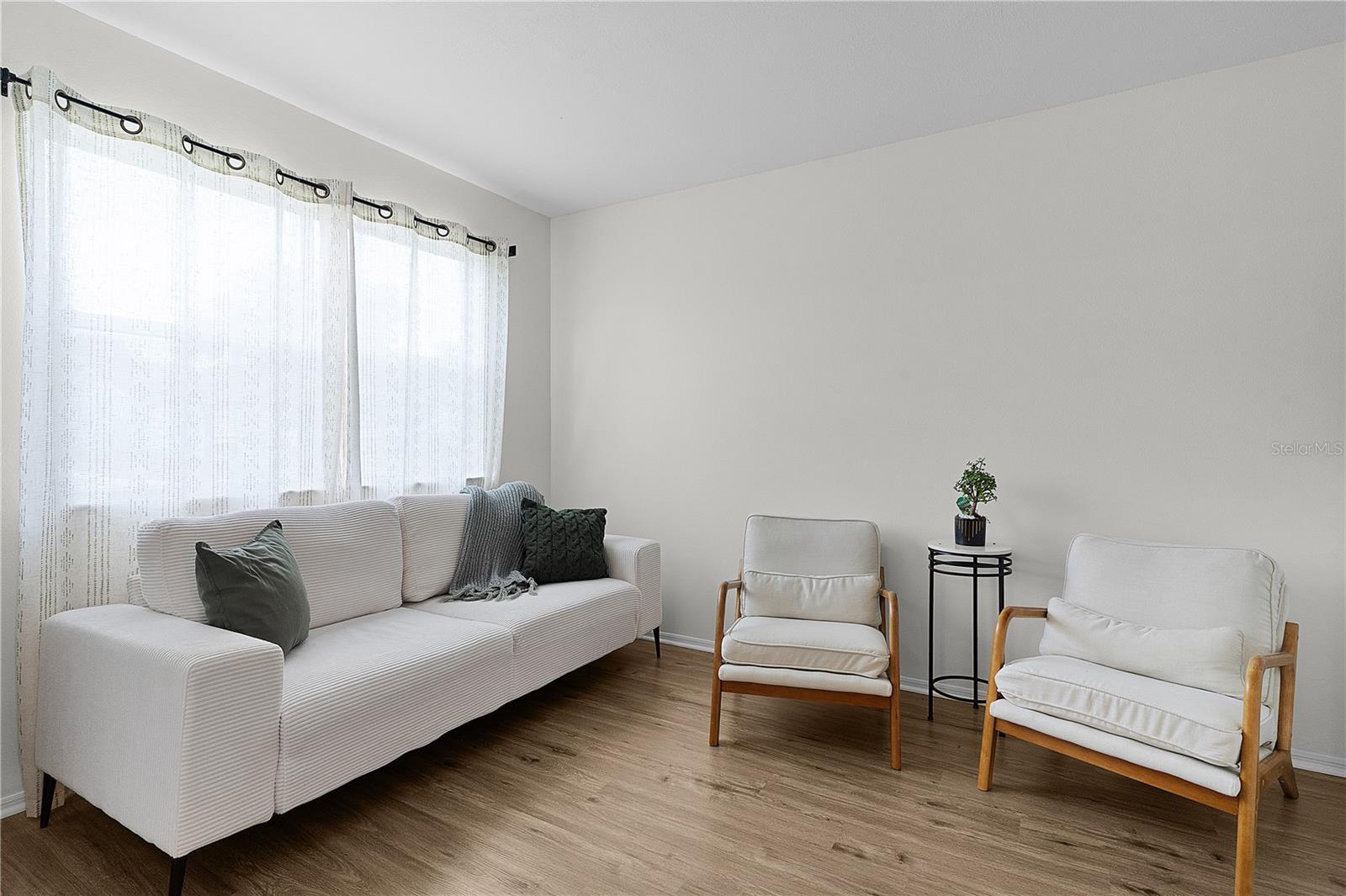 Image 8 of 48 For 1411 Juarez Place