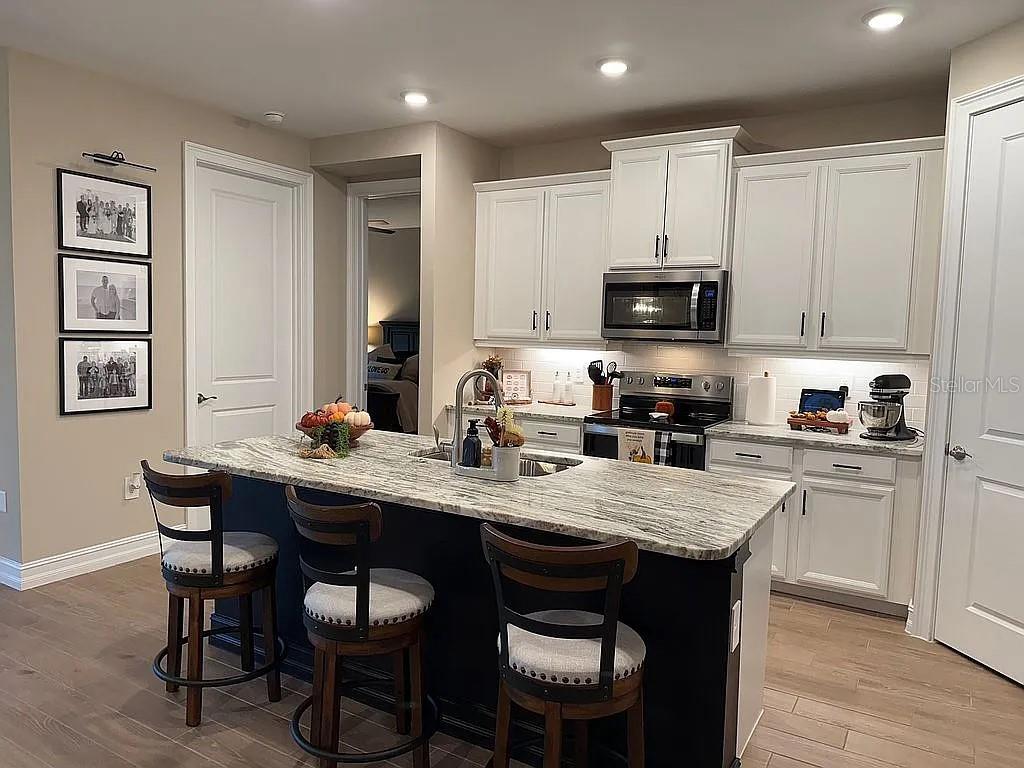 Image 10 of 19 For 1600 Remington Trace Drive