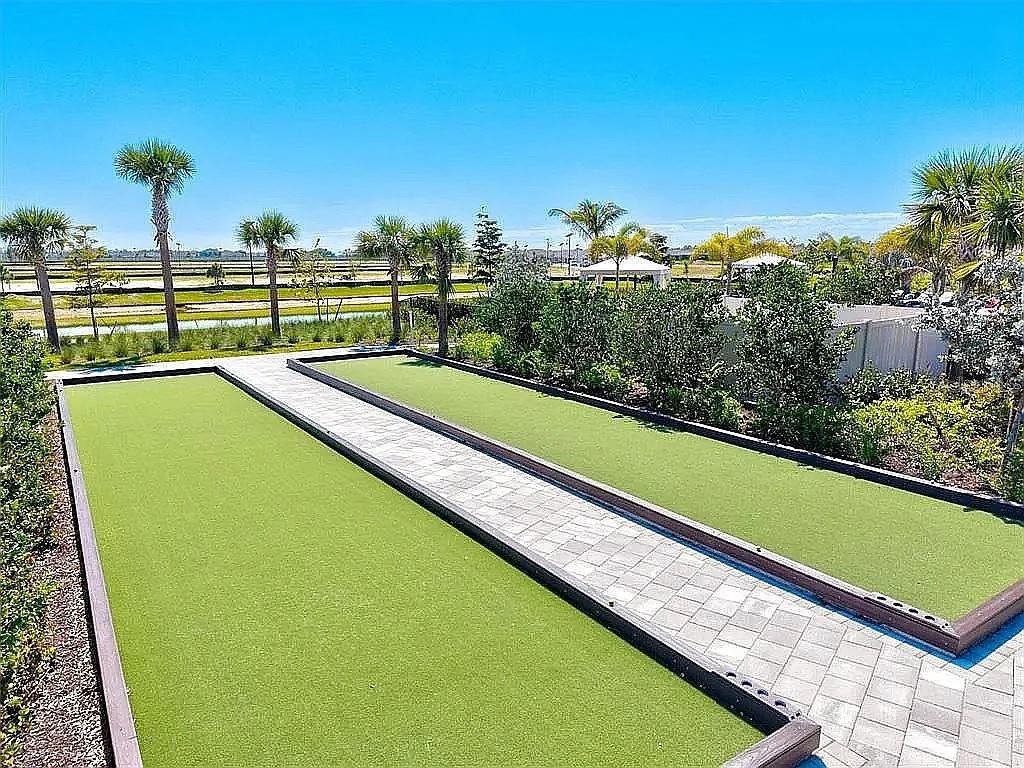 Image 17 of 19 For 1600 Remington Trace Drive