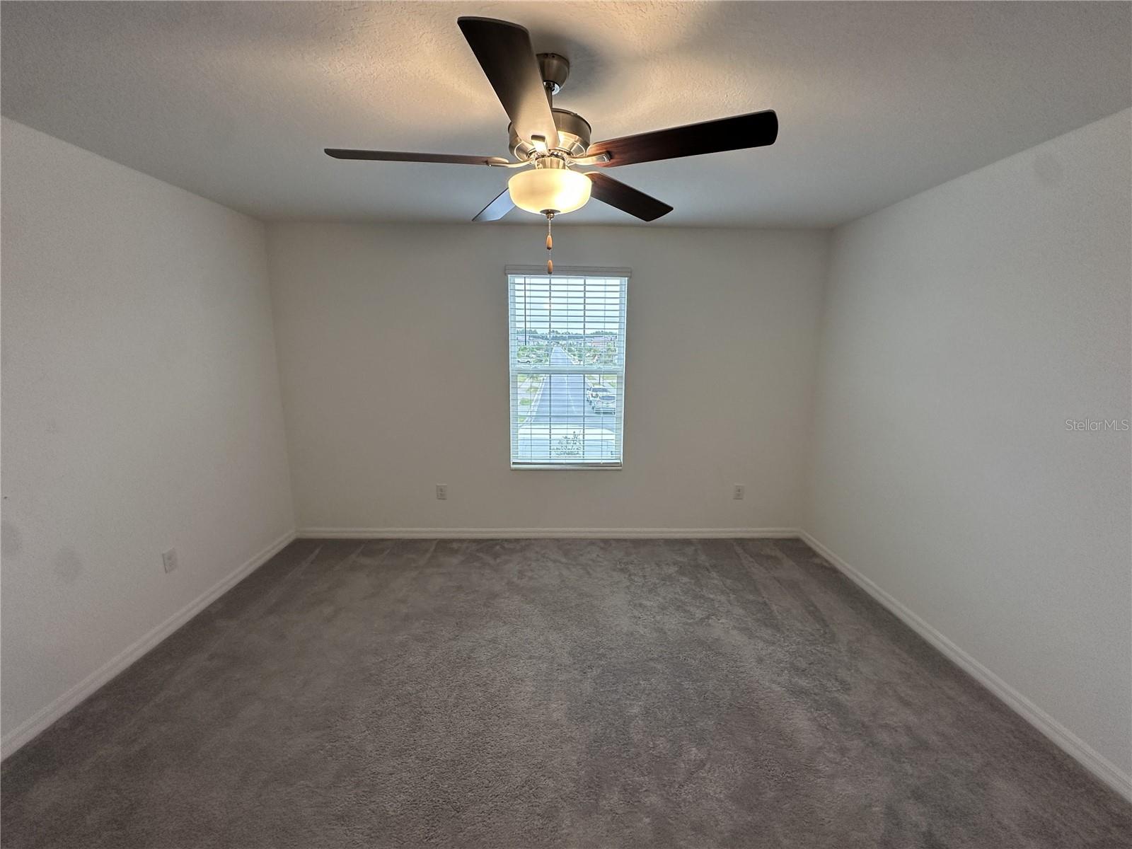 Image 19 of 19 For 1742 Red Loop