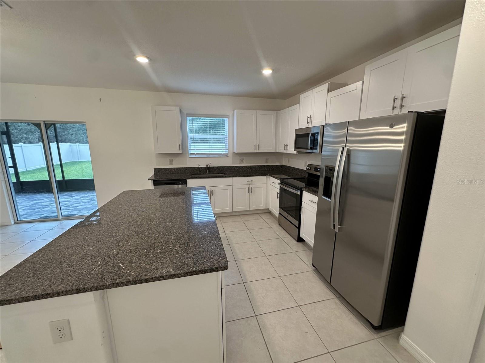 Image 2 of 19 For 1742 Red Loop