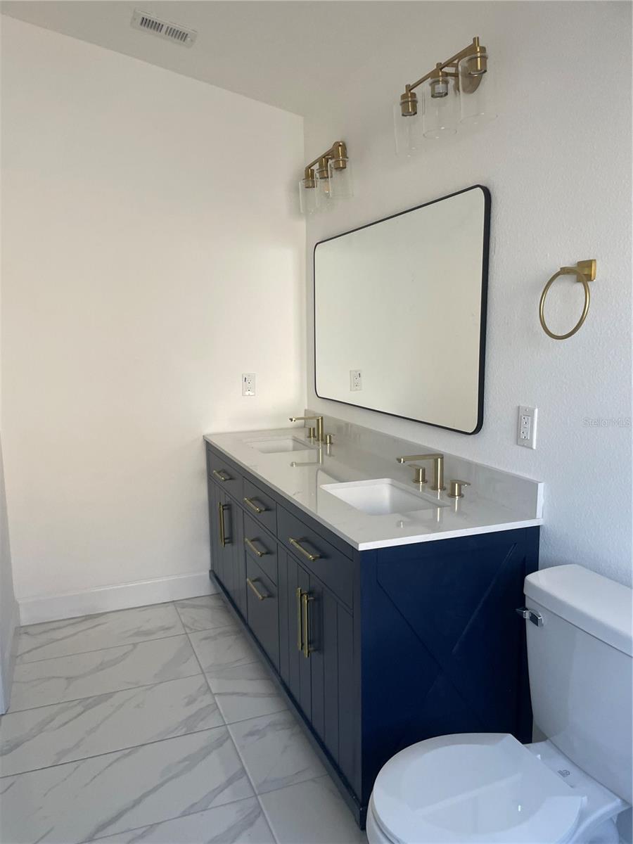 Image 6 of 11 For 1367 Hensley Drive