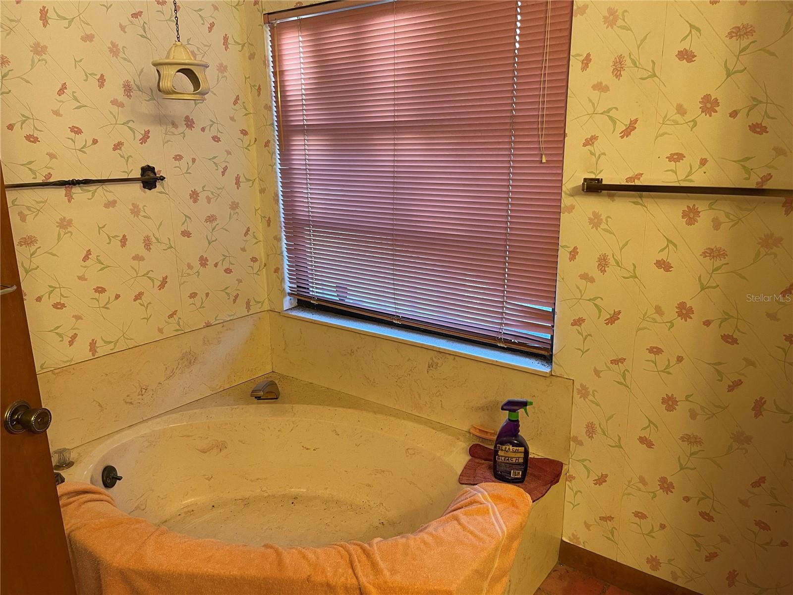 Image 15 of 30 For 3664 Walden Pond Drive