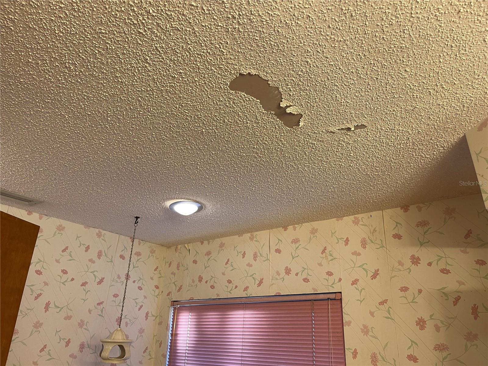 Image 16 of 30 For 3664 Walden Pond Drive