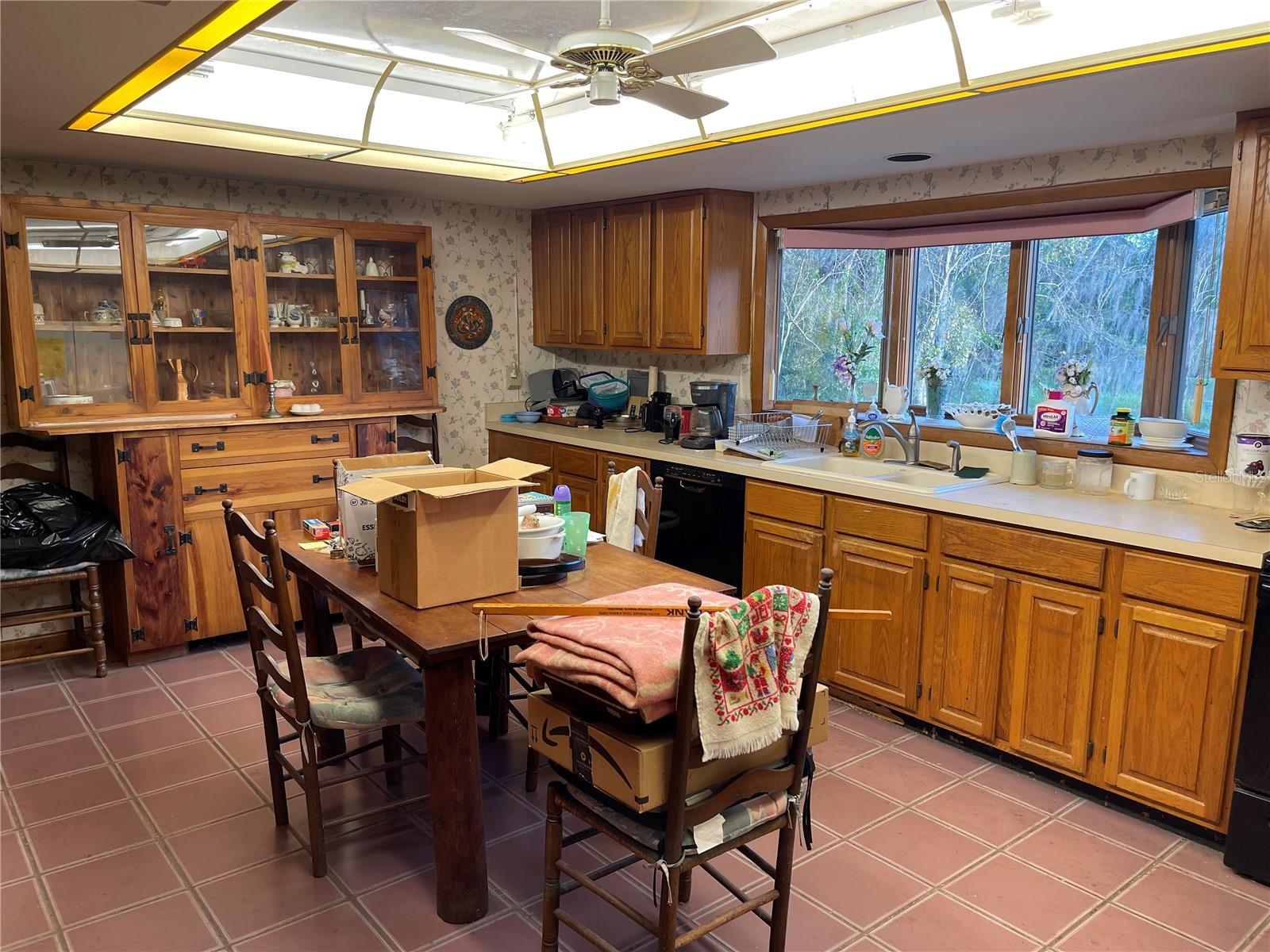 Image 9 of 30 For 3664 Walden Pond Drive