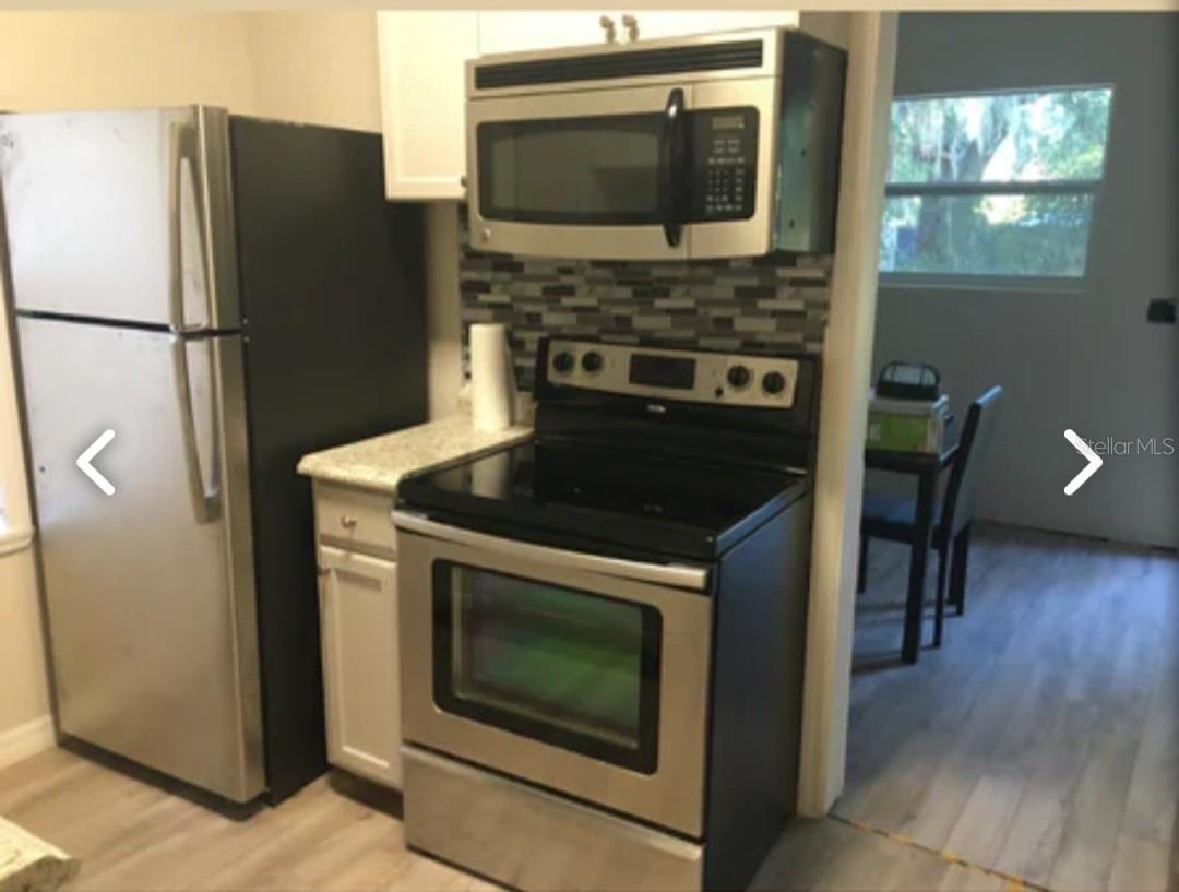 Image 9 of 14 For 1033 Neville Avenue