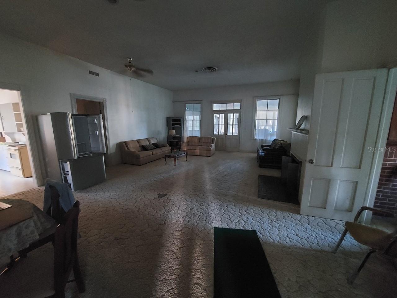 Image 10 of 58 For 251 Blue Lake Avenue