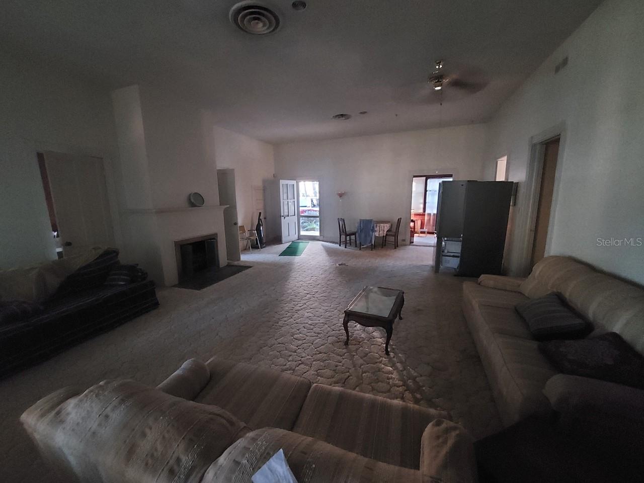 Image 11 of 58 For 251 Blue Lake Avenue